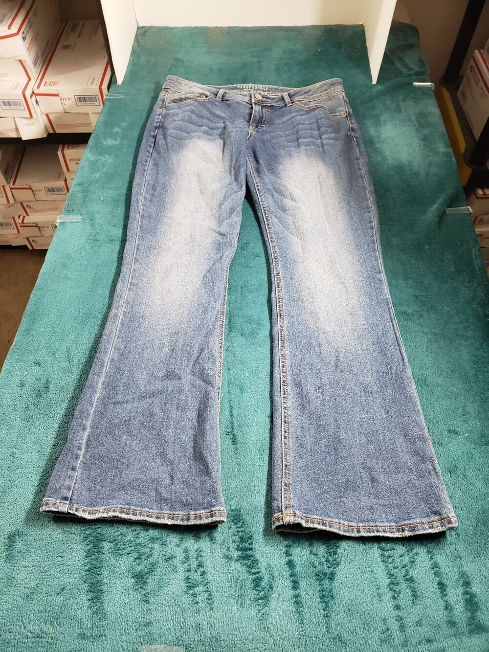 Aeropostale Jeans Size 10 Short Women Blue Pants Stretch Mid Rise Bootcut Flared